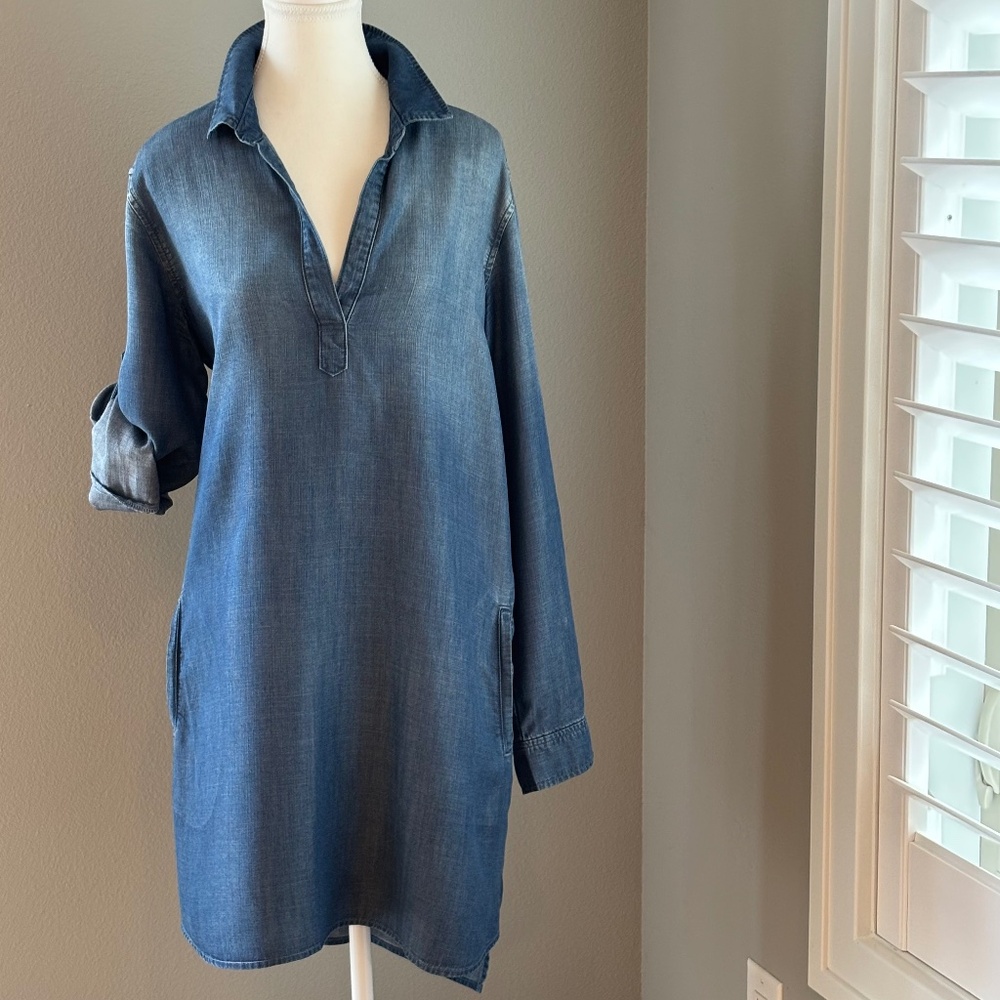 Cloth & Stone Long-sleeve Chambray Dress with pockets